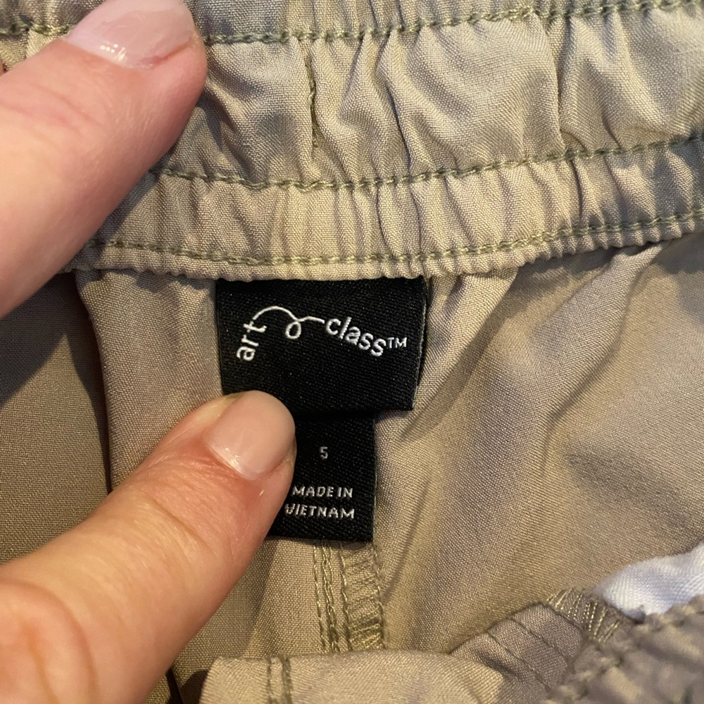 Olive and Tan Kids Jogger/Cargo Pants (2) - Picture 5 of 8